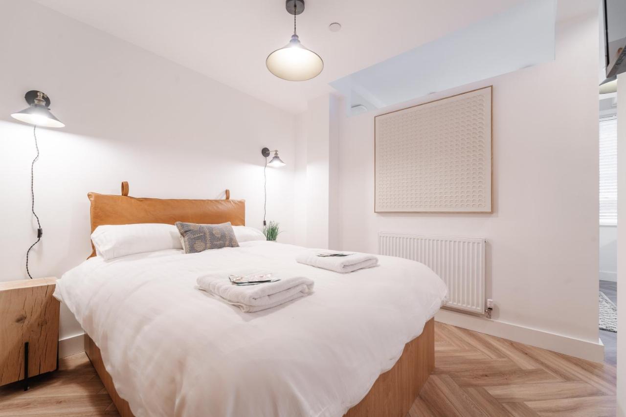 Royal House Stylish Apartments - 切斯特 外观 照片