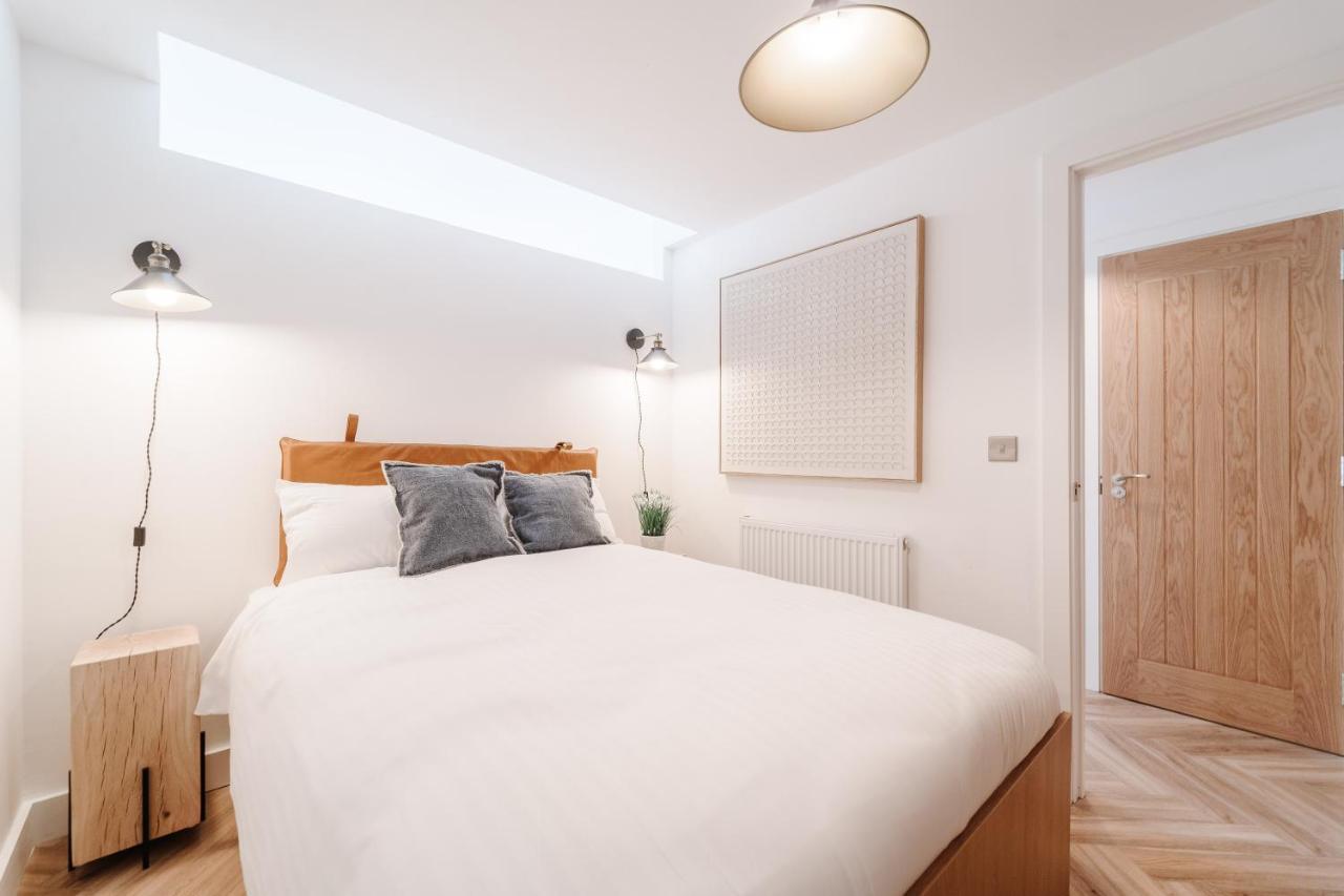 Royal House Stylish Apartments - 切斯特 外观 照片