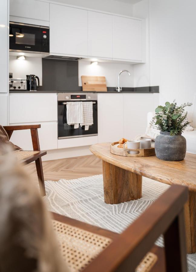 Royal House Stylish Apartments - 切斯特 外观 照片