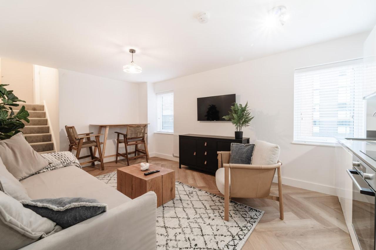 Royal House Stylish Apartments - 切斯特 外观 照片