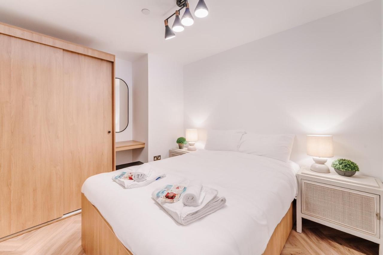 Royal House Stylish Apartments - 切斯特 外观 照片
