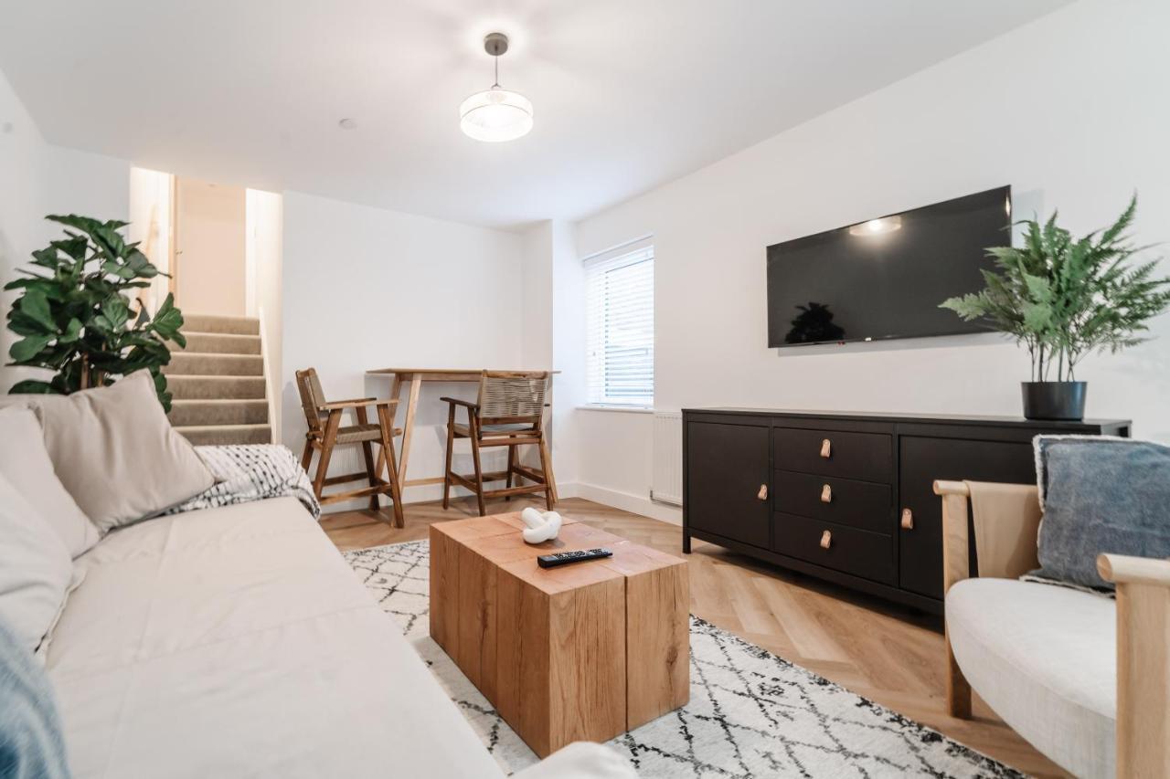 Royal House Stylish Apartments - 切斯特 外观 照片