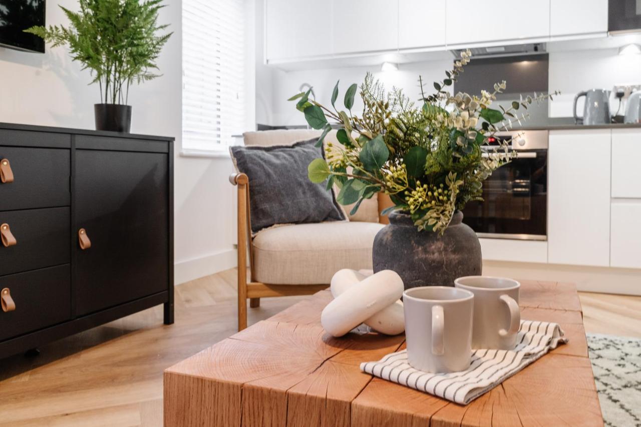 Royal House Stylish Apartments - 切斯特 外观 照片
