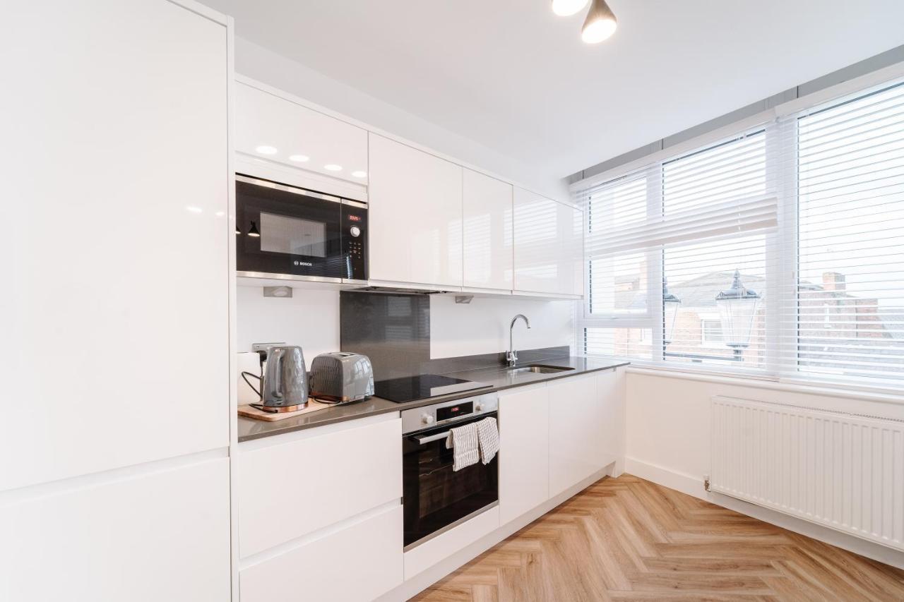Royal House Stylish Apartments - 切斯特 外观 照片